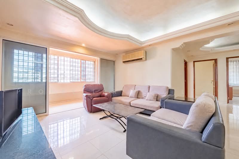 230J Tampines Street 21, 230J Tampines Street 21, 4 Bedrooms, 1,604 sqft, HDB Flat For Sale, by JOHN YEO, 500219138 - Living Room - PropertyGuru.com.sg