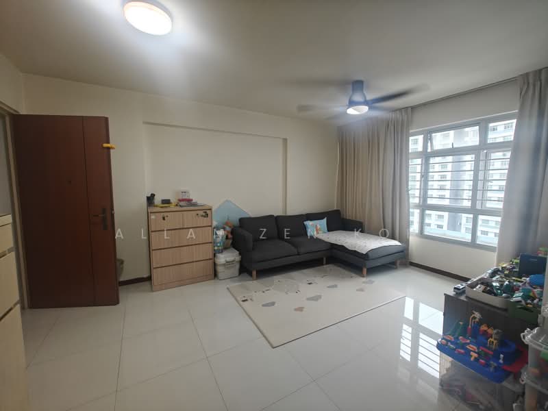802B Keat Hong Close, 802B Keat Hong Close, 3 Bedrooms, 990 sqft, HDB Flat For Sale, by Allan Zen Koh, 500219139 - Living Room - PropertyGuru.com.sg