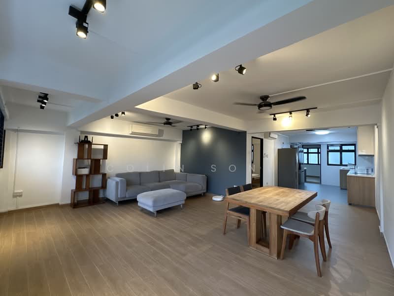 203 Toa Payoh North, 203 Toa Payoh North, 5 Bedrooms, 1,615 sqft, HDB Flat For Sale, by Colin Song, 500219153 - Living Room - PropertyGuru.com.sg