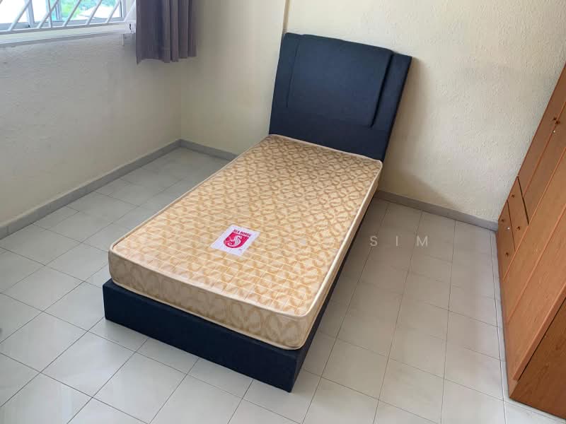 223 Bukit Batok East Avenue 3, 223 Bukit Batok East Avenue 3, Room Rental, 150 sqft, HDB Flat For Rent, by Josephine Sim, 500219154 - Bedroom - PropertyGuru.com.sg