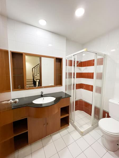 Horizon Green, Ang Mo Kio Avenue 2, 5 Bedrooms, 3,261 sqft, Terraced House For Sale, by Soon Wei Jie, 500219157 - Bathroom - PropertyGuru.com.sg