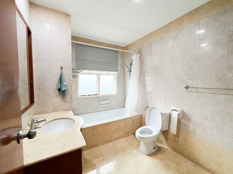 Horizon Green, Ang Mo Kio Avenue 2, 5 Bedrooms, 3,261 sqft, Terraced House For Sale, by Soon Wei Jie, 500219157 - Bathroom - PropertyGuru.com.sg