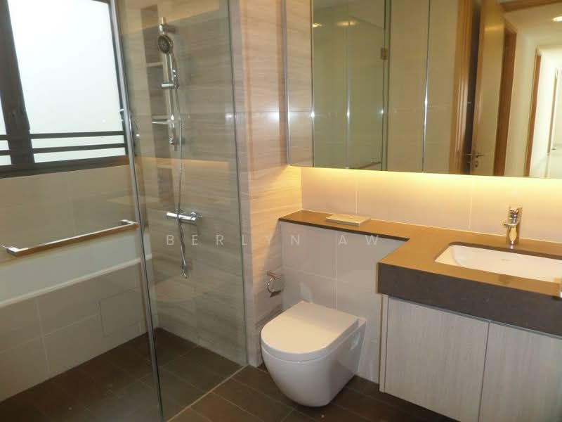 Hedges Park Condominium, 71 Flora Drive, 4 Bedrooms, 1,539 sqft, Condominium For Sale, by Berlyn Aw, 500219159 - Bathroom - PropertyGuru.com.sg