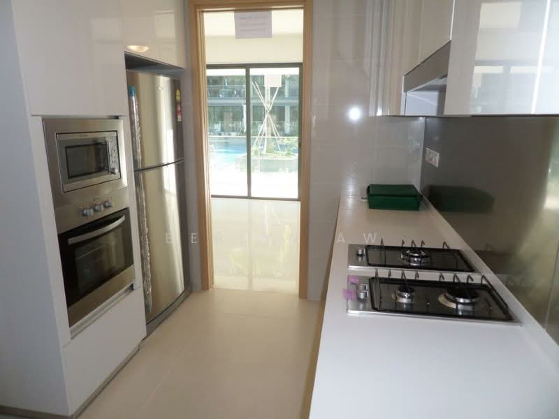 Hedges Park Condominium, 71 Flora Drive, 4 Bedrooms, 1,539 sqft, Condominium For Sale, by Berlyn Aw, 500219159 - Kitchen - PropertyGuru.com.sg