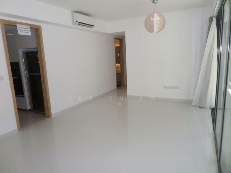 Hedges Park Condominium, 71 Flora Drive, 4 Bedrooms, 1,539 sqft, Condominium For Sale, by Berlyn Aw, 500219159 - Living Room - PropertyGuru.com.sg