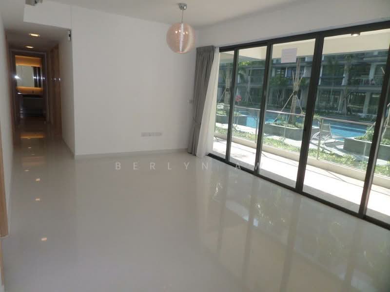 Hedges Park Condominium, 71 Flora Drive, 4 Bedrooms, 1,539 sqft, Condominium For Sale, by Berlyn Aw, 500219159 - Living Room - PropertyGuru.com.sg