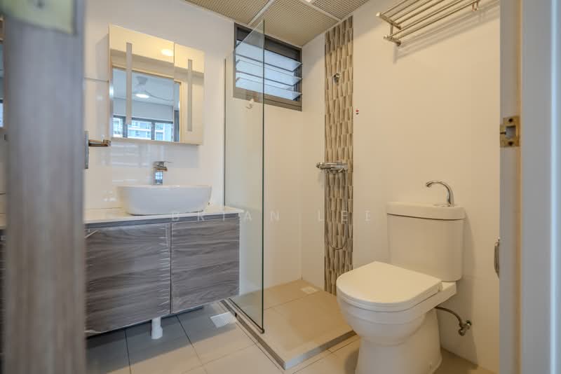 96 Dawson Road, 96 Dawson Road, 2 Bedrooms, 678 sqft, HDB Flat For Rent, by Brian Lee, 500219162 - Bathroom - PropertyGuru.com.sg