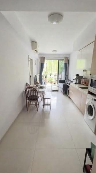 Sea Esta, 20 Pasir Ris Link, Pasir Ris / Tampines, 1 Bedroom, 581 sqft, Condominium For Sale, by Benson Liu, 500219171 - Living Room - PropertyGuru.com.sg