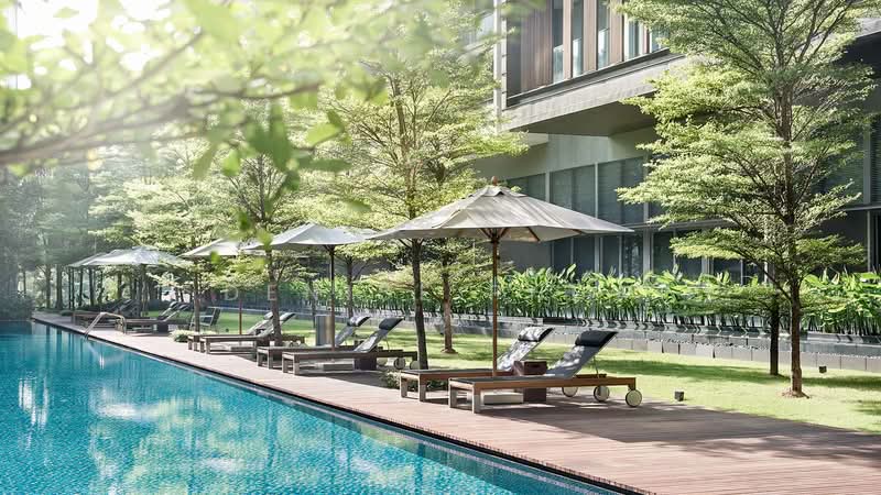 Hilltops, 99 Cairnhill Circle, 3 Bedrooms, 1,711 sqft, Condominium For Rent, by Denise Phua, 500219183 - Pool - PropertyGuru.com.sg