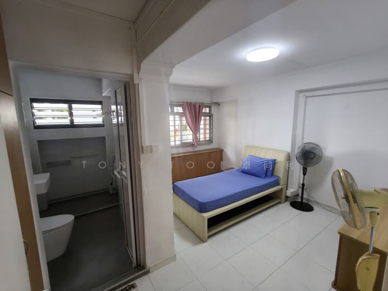 88 Redhill Close, 88 Redhill Close, 3 Bedrooms, 1,227 sqft, HDB Flat For Sale, by Tony Too 卓同利, 500219187 - Bedroom - PropertyGuru.com.sg