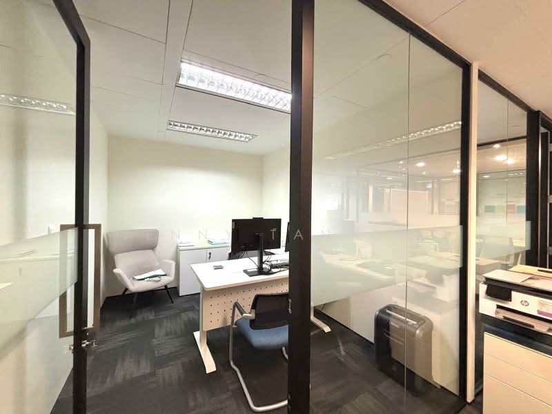 Odeon Towers, 331 North Bridge Rd, Beach Road / Bugis / Rochor, 1,709 sqft, Office For Rent, by Jenny Tan 小陈, 500219196 - Study - CommercialGuru.com.sg