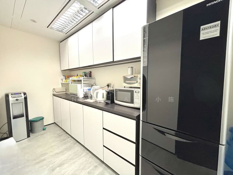 Odeon Towers, 331 North Bridge Rd, Beach Road / Bugis / Rochor, 1,709 sqft, Office For Rent, by Jenny Tan 小陈, 500219196 - Kitchen - CommercialGuru.com.sg