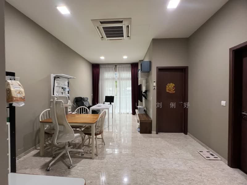 Cardiff Residence, 103 Cardiff Grove, 2 Bedrooms, 775 sqft, Condominium For Sale, by Jenny Liu 刘俐妤, 500219202 - Living Room - PropertyGuru.com.sg