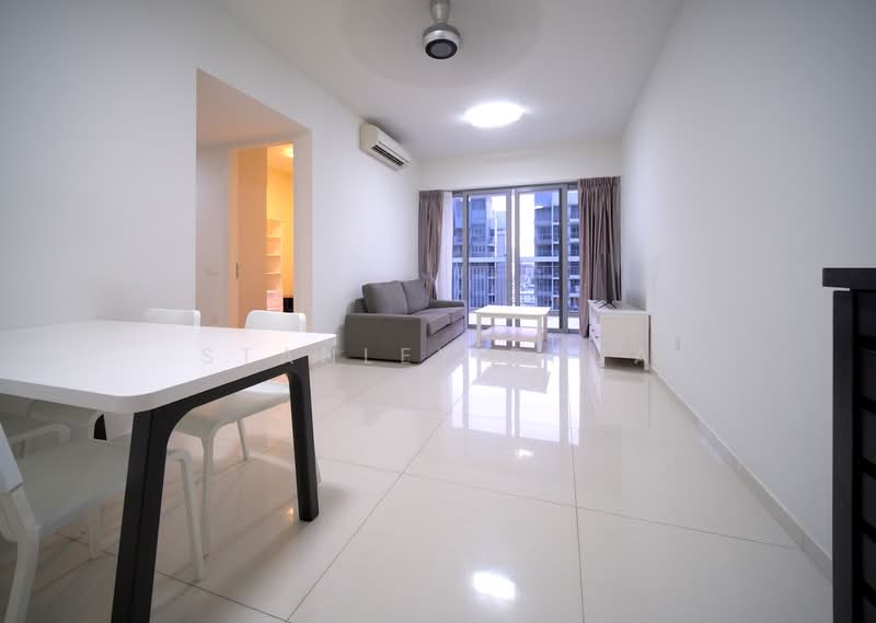 Bedok Residences, 18 Bedok North Drive, 2 Bedrooms, 1,550 sqft, Condominium For Sale, by Stanley Phua, 500219204 - Living Room - PropertyGuru.com.sg