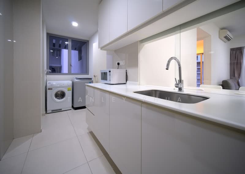Bedok Residences, 18 Bedok North Drive, 2 Bedrooms, 1,550 sqft, Condominium For Sale, by Stanley Phua, 500219204 - Kitchen - PropertyGuru.com.sg