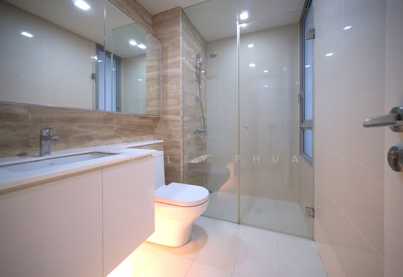 Bedok Residences, 18 Bedok North Drive, 2 Bedrooms, 1,550 sqft, Condominium For Sale, by Stanley Phua, 500219204 - Bathroom - PropertyGuru.com.sg