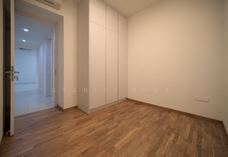 Bedok Residences, 18 Bedok North Drive, 2 Bedrooms, 1,550 sqft, Condominium For Sale, by Stanley Phua, 500219204 - Bedroom 1 - PropertyGuru.com.sg