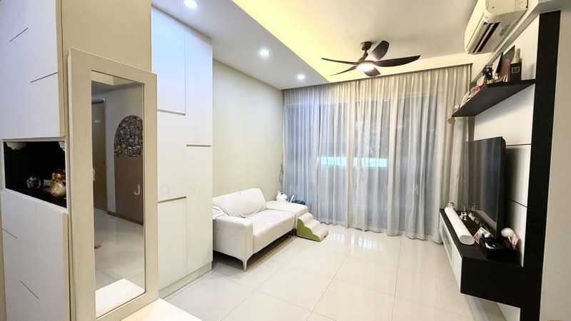The Tampines Trilliant, 21 Tampines Central 7, 3 Bedrooms, 1,378 sqft, Executive Condominium For Sale, by Josefyne Lim, 500219215 - Living Room - PropertyGuru.com.sg