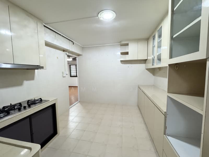 542 Hougang Avenue 8, 542 Hougang Avenue 8, 3 Bedrooms, 1,109 sqft, HDB Flat For Sale, by Muhammed Ayub, 500219219 - Kitchen - PropertyGuru.com.sg