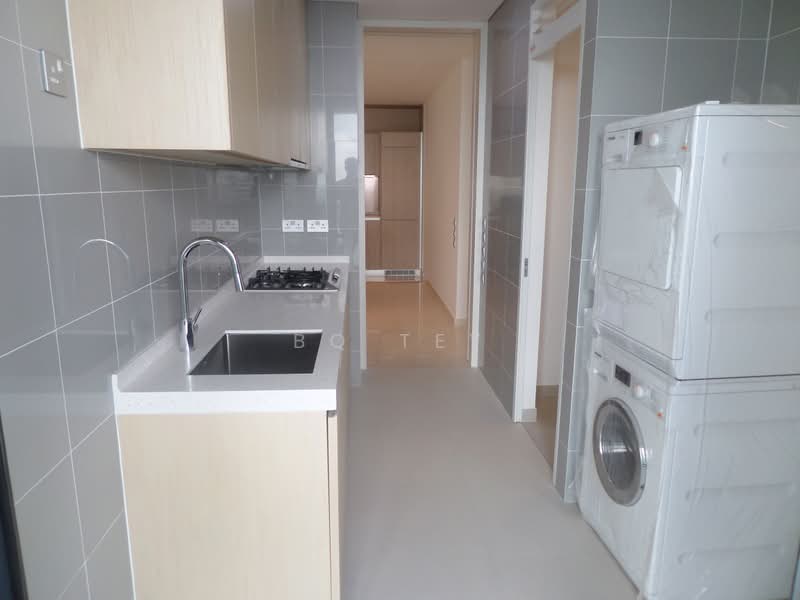 DUO Residences, 1 Fraser Street, 3 Bedrooms, 1,722 sqft, Apartment For Sale, by BQ Tey, 500219230 - Kitchen - PropertyGuru.com.sg