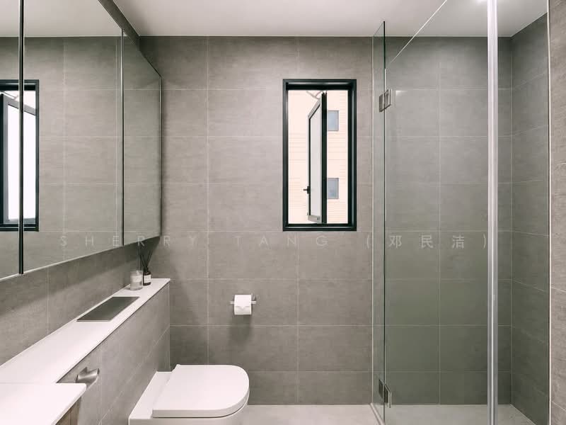 Sengkang Grand Residences, 76 Compassvale Bow, Hougang / Punggol / Sengkang, 3 Bedrooms, 936 sqft, Condominium For Sale, by Sherry Tang (邓民洁), 500219243 - Bathroom - PropertyGuru.com.sg