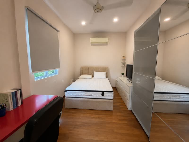 Sembawang hills estate, Sembawang Hills Drive, 6 Bedrooms, 4,500 sqft, Terraced House For Sale, by Avery Lee (芷芸), 500219249 - Bedroom - PropertyGuru.com.sg