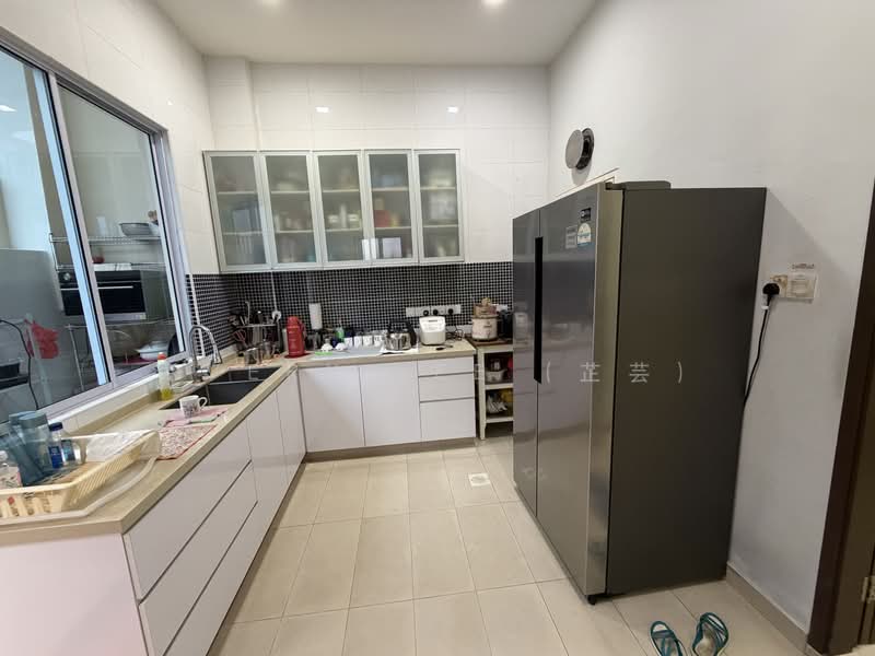 Sembawang hills estate, Sembawang Hills Drive, 6 Bedrooms, 4,500 sqft, Terraced House For Sale, by Avery Lee (芷芸), 500219249 - Kitchen - PropertyGuru.com.sg