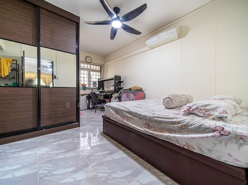348 Tampines Street 33, 348 Tampines Street 33, 3 Bedrooms, 1,163 sqft, HDB Flat For Sale, by Sarah Chua, 500219265 - Bedroom - PropertyGuru.com.sg