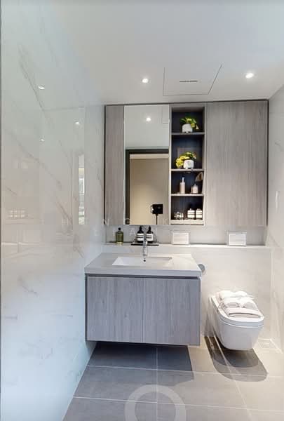 The LakeGarden Residences, 80 Yuan Ching Road, 3 Bedrooms, 2,002 sqft, Condominium For Sale, by Heng Kok Liang, 500219268 - Bathroom - PropertyGuru.com.sg