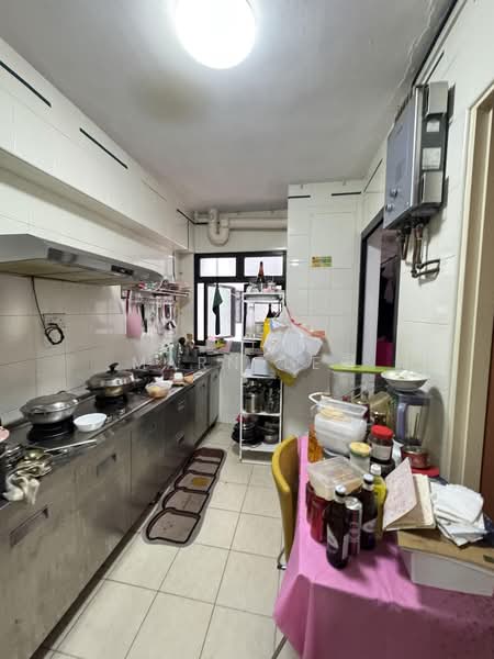 487 Admiralty Link, 487 Admiralty Link, 3 Bedrooms, 1,011 sqft, HDB Flat For Sale, by Marn Lee, 500219270 - Kitchen - PropertyGuru.com.sg