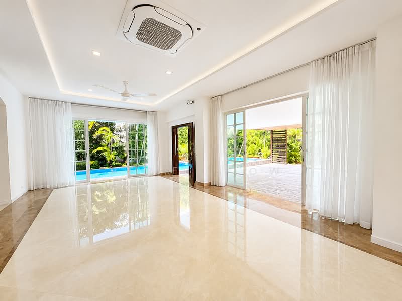 Rare 2-storey Detached House with 5 Bedroom Close to Orchard Road, Gentle Drive, Gentle Road, Buckley Road, 5 Bedrooms, 7,382 sqft, Detached House For Rent, by Perry Siow, 500219275 - Living Room - PropertyGuru.com.sg