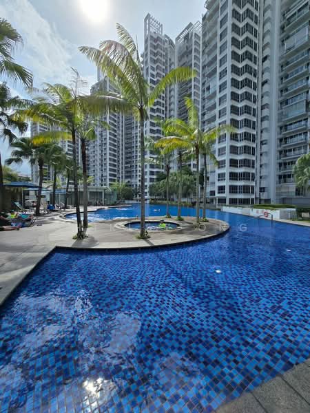 The Parc Condominium, 11 West Coast Walk, 3 Bedrooms, 1,292 sqft, Condominium For Rent, by Shirley Ong, 500219296 - Pool - PropertyGuru.com.sg