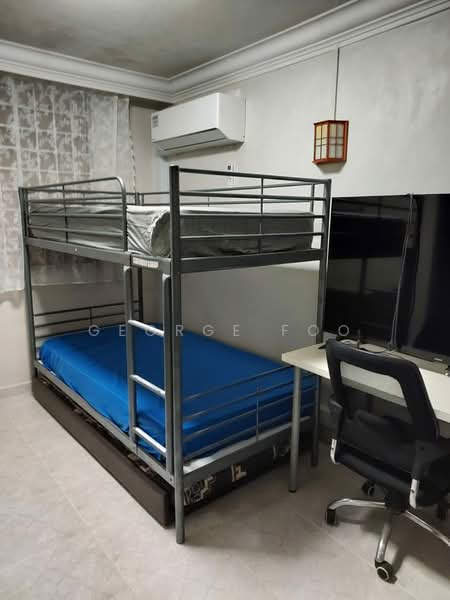 327 Bukit Batok Street 33, 327 Bukit Batok Street 33, Room Rental, 107 sqft, HDB Flat For Rent, by George Foo, 500219299 - Bedroom - PropertyGuru.com.sg