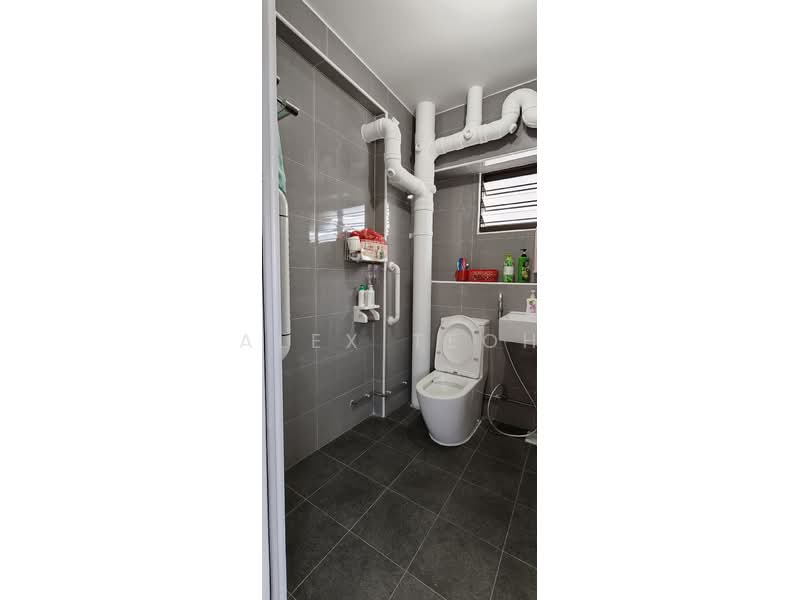 541 Choa Chu Kang Street 52, 541 Choa Chu Kang Street 52, 3 Bedrooms, 1,344 sqft, HDB Flat For Sale, by Alex Teoh, 500219327 - Bathroom - PropertyGuru.com.sg