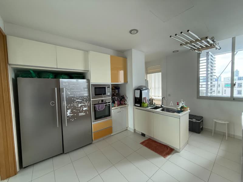 The Solitaire, 5B Balmoral Park, 4 Bedrooms, 3,746 sqft, Condominium For Rent, by Chew Lih Yuan, 500219336 - Kitchen - PropertyGuru.com.sg