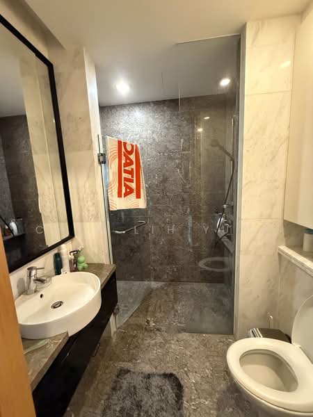 The Solitaire, 5B Balmoral Park, 4 Bedrooms, 3,746 sqft, Condominium For Rent, by Chew Lih Yuan, 500219336 - Bathroom - PropertyGuru.com.sg