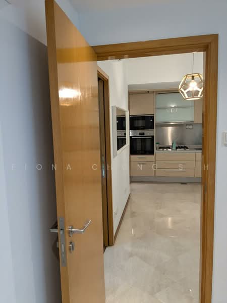 8 @ Mount Sophia, 10 Mount Sophia, 2 Bedrooms, 958 sqft, Condominium For Sale, by Fiona Chong S H, 500219358 - Kitchen - PropertyGuru.com.sg