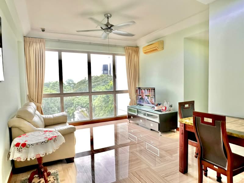 Gardenvista, 962 Dunearn Road, 2 Bedrooms, 861 sqft, Condominium For Sale, by Dean Lee, 500219364 - Living + Dining  - PropertyGuru.com.sg