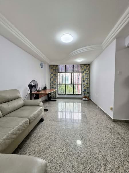 360A Admiralty Drive, 360A Admiralty Drive, Room Rental, 150 sqft, HDB Flat For Rent, by Jeffrey Pang, 500219373 - Living Room - PropertyGuru.com.sg