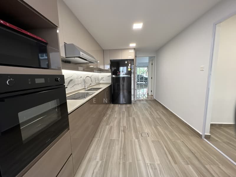 Burgundy Hill, Burgundy Drive, 5 Bedrooms, 2,200 sqft, Semi-Detached House For Sale, by Ben Lee, 500219378 - Kitchen - PropertyGuru.com.sg