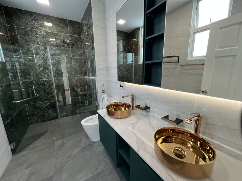 Burgundy Hill, Burgundy Drive, 5 Bedrooms, 2,200 sqft, Semi-Detached House For Sale, by Ben Lee, 500219378 - Bathroom - PropertyGuru.com.sg