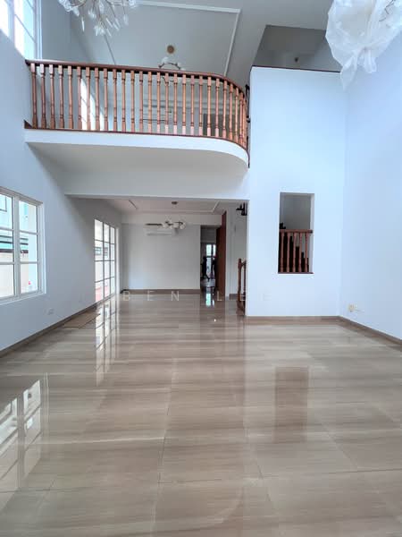 Burgundy Hill, Burgundy Drive, 5 Bedrooms, 2,200 sqft, Semi-Detached House For Sale, by Ben Lee, 500219378 - Interior - PropertyGuru.com.sg