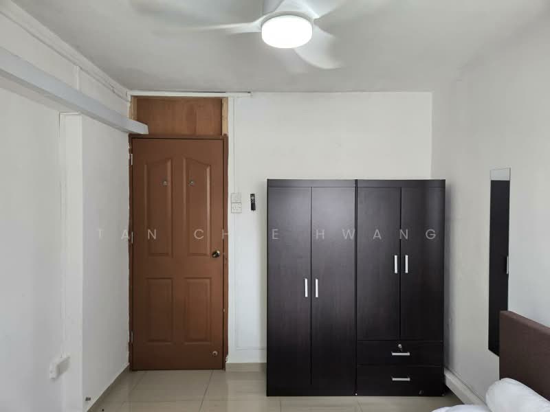 114 Jurong East Street 13, 114 Jurong East Street 13, Room Rental, 110 sqft, HDB Flat For Rent, by Tan Chee Hwang, 500219390 - Bedroom - PropertyGuru.com.sg