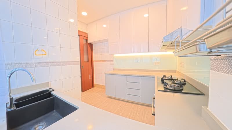 D'Manor, Tanah Merah Kechil Avenue, 4 Bedrooms, 2,850 sqft, Terraced House For Rent, by Lo Steven Agent, 500219391 - Kitchen - PropertyGuru.com.sg