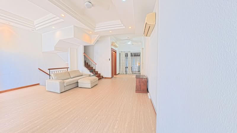 D'Manor, Tanah Merah Kechil Avenue, 4 Bedrooms, 2,850 sqft, Terraced House For Rent, by Lo Steven Agent, 500219391 - Living Room - PropertyGuru.com.sg