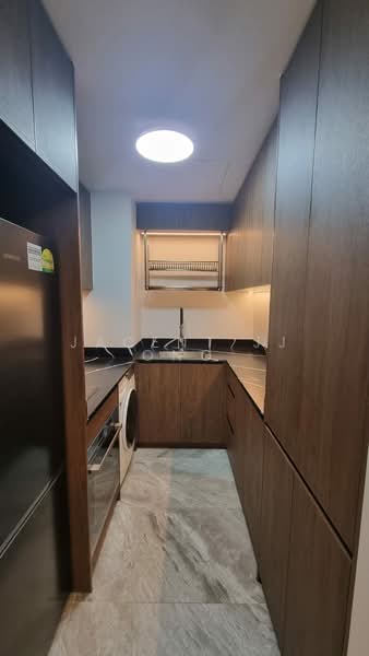 The Commodore, 67 Canberra Drive, 2 Bedrooms, 624 sqft, Condominium For Rent, by Jacent Jj Ong, 500219396 - Kitchen - PropertyGuru.com.sg