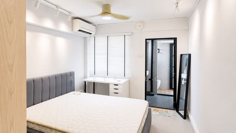 168 Stirling Road, 168 Stirling Road, Alexandra / Commonwealth, 2 Bedrooms, 645 sqft, HDB Flat For Sale, by Amber Neo, 500219398 - Bedroom - PropertyGuru.com.sg