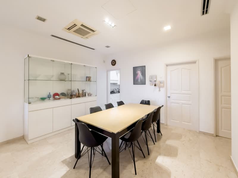 The Summit, 459 Upper East Coast Road, 3 Bedrooms, 1,249 sqft, Condominium For Sale, by Kelvin Chua, 500219408 - Dining Room - PropertyGuru.com.sg