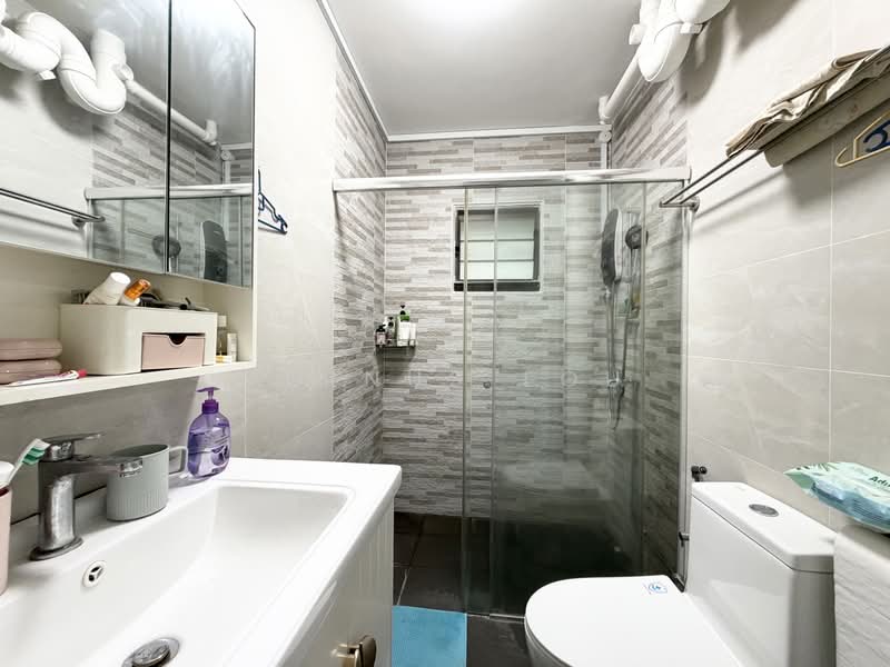 772 Bedok Reservoir View, 772 Bedok Reservoir View, 3 Bedrooms, 1,238 sqft, HDB Flat For Sale, by Vernus Lou, 500219411 - Bathroom - PropertyGuru.com.sg