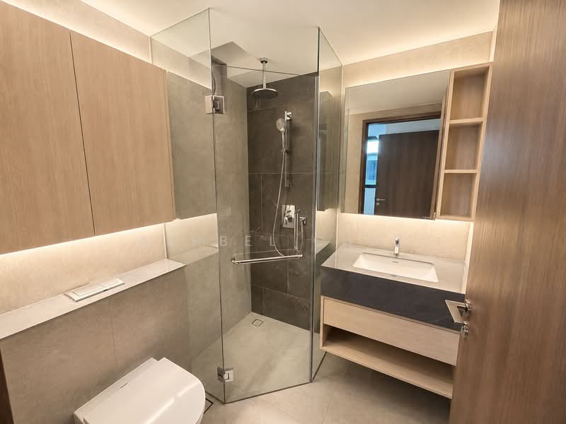 Orchard Sophia, 128 Sophia Road, 2 Bedrooms, 635 sqft, Condominium For Rent, by Ashbel Choo, 500219431 - Bathroom - PropertyGuru.com.sg